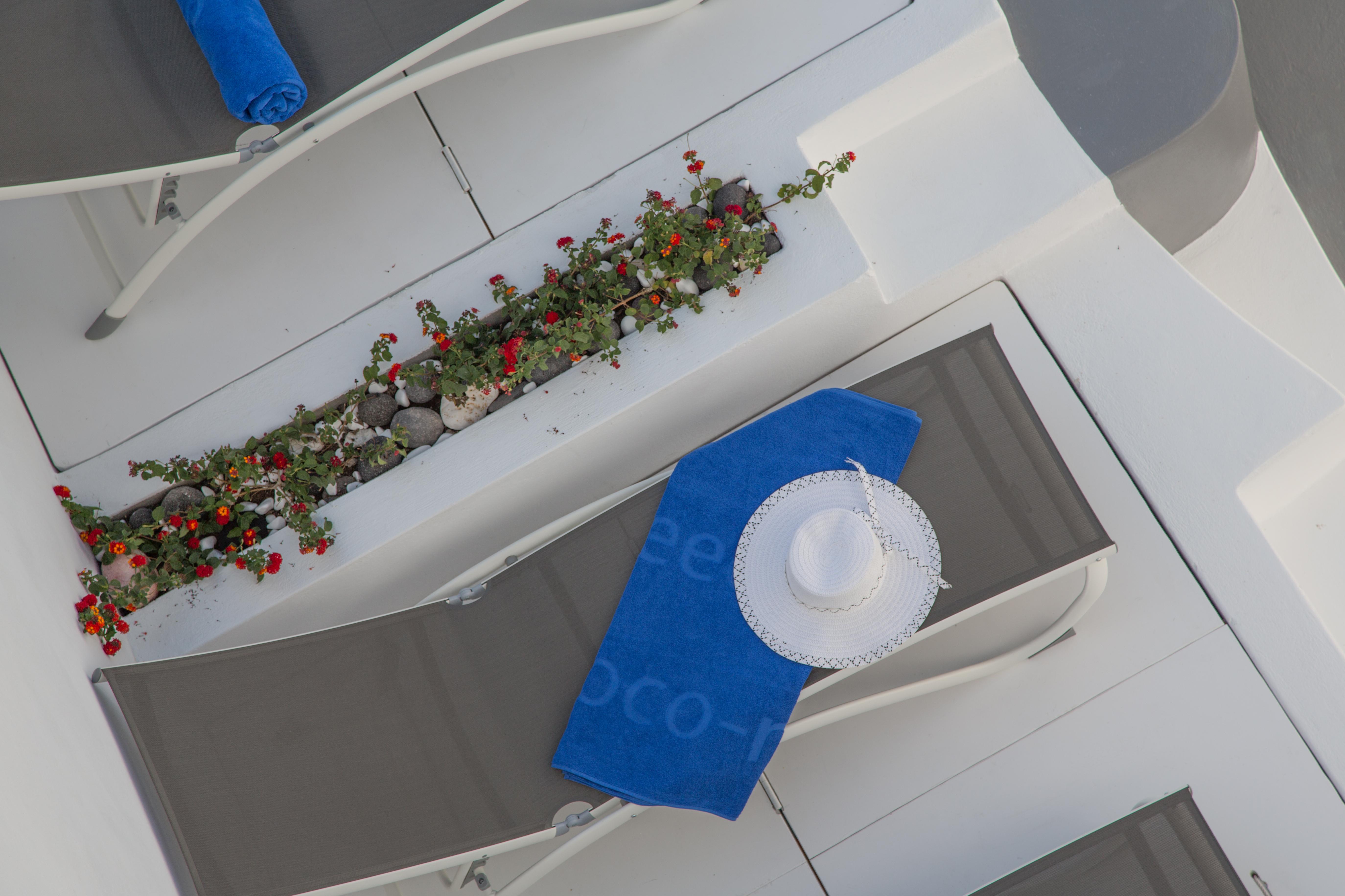 Trieris Villa & Suites Fira  Dış mekan fotoğraf