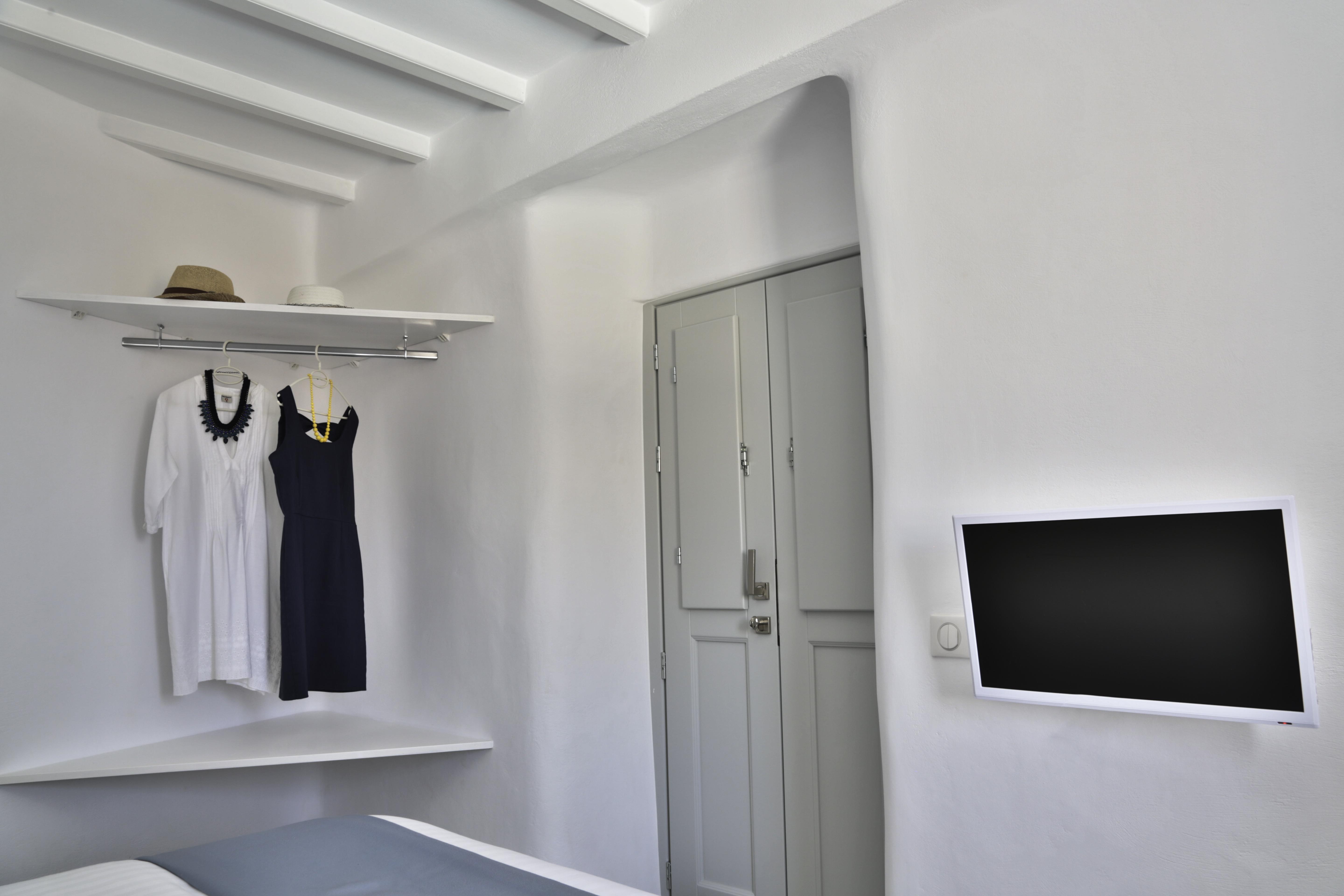 Trieris Villa & Suites Fira  Dış mekan fotoğraf