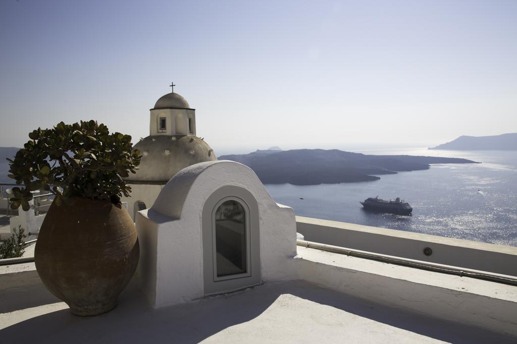 Trieris Villa & Suites Fira  Oda fotoğraf