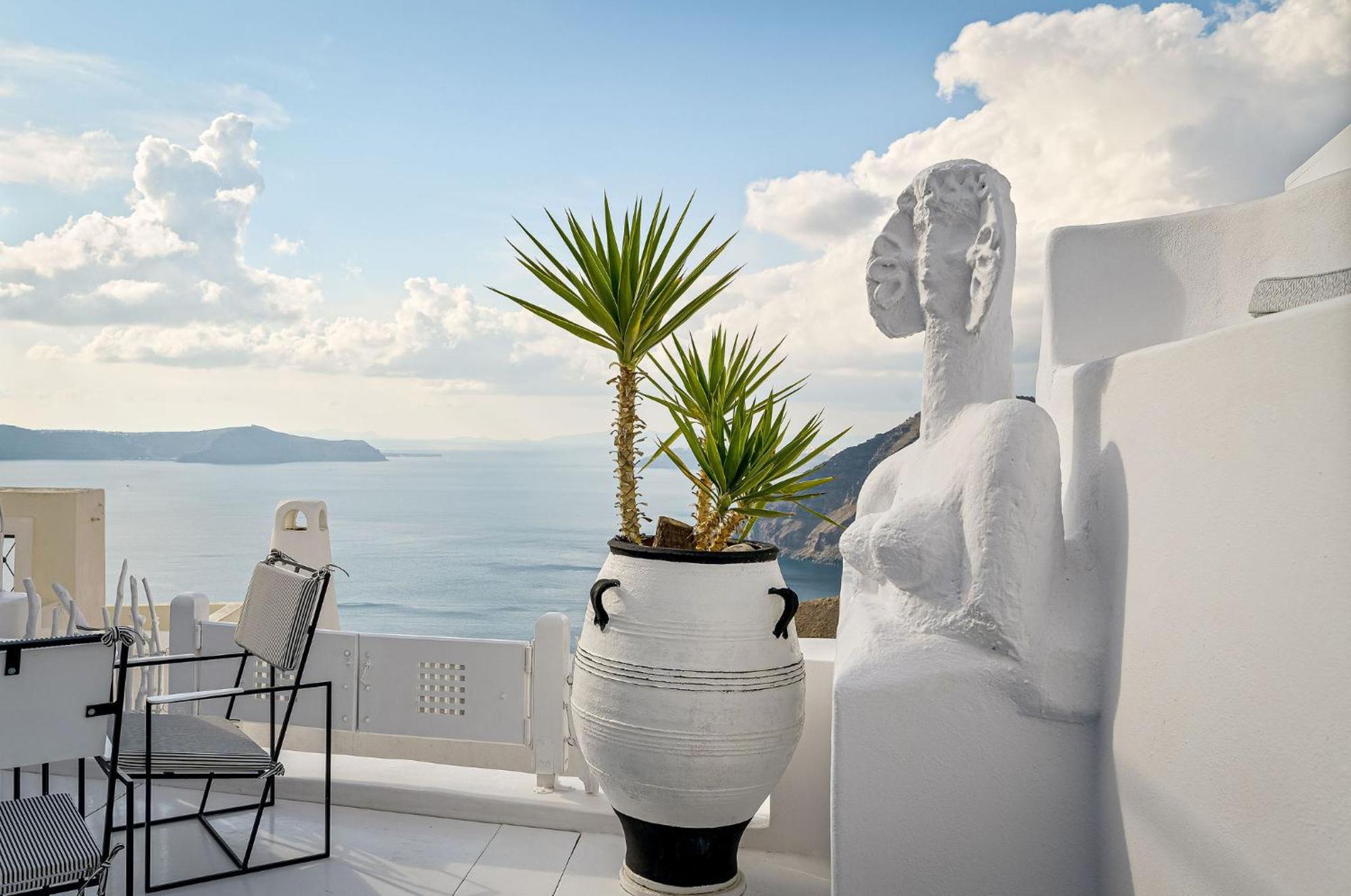 Trieris Villa & Suites Fira  Dış mekan fotoğraf
