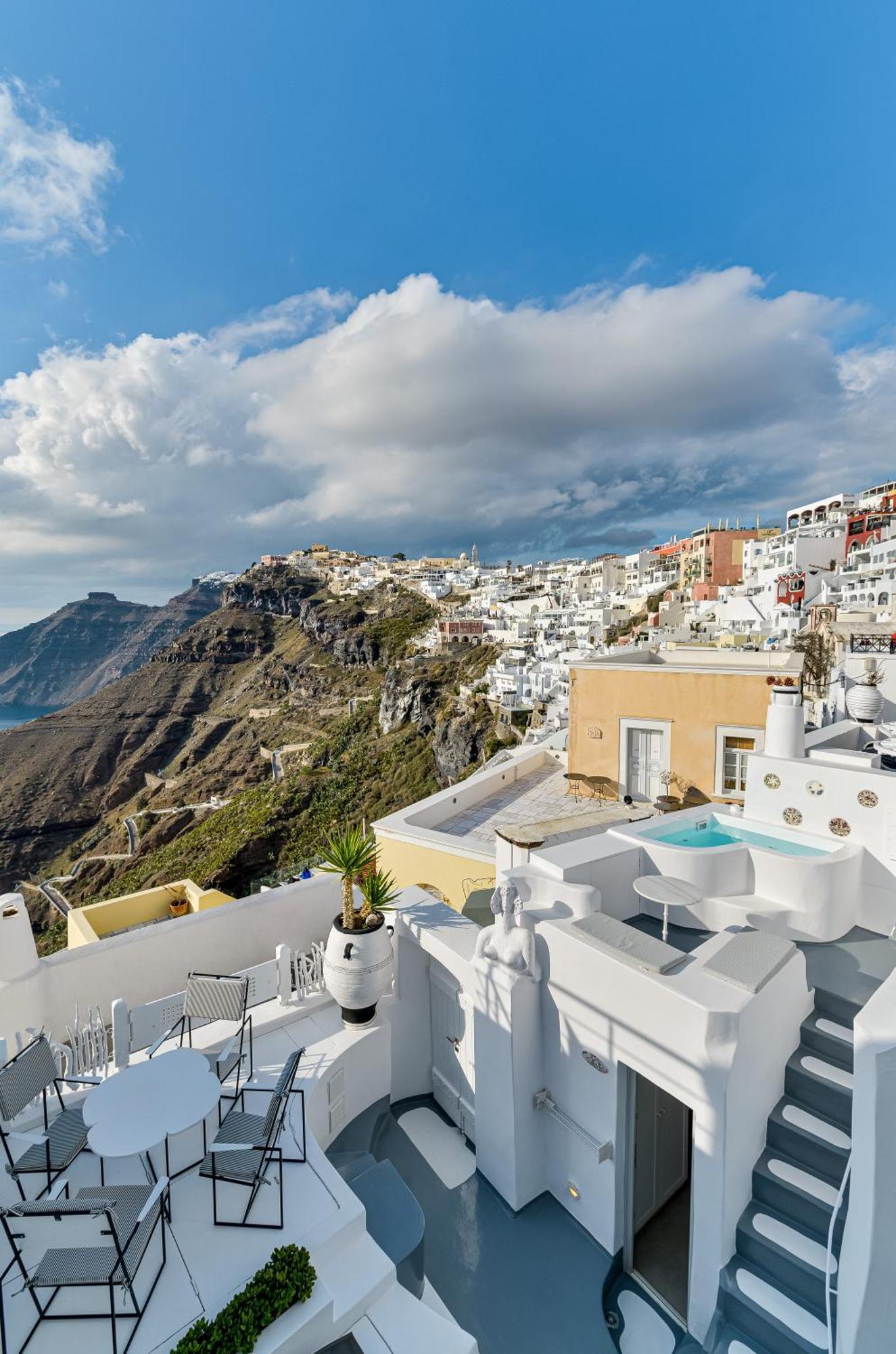 Trieris Villa & Suites Fira  Dış mekan fotoğraf