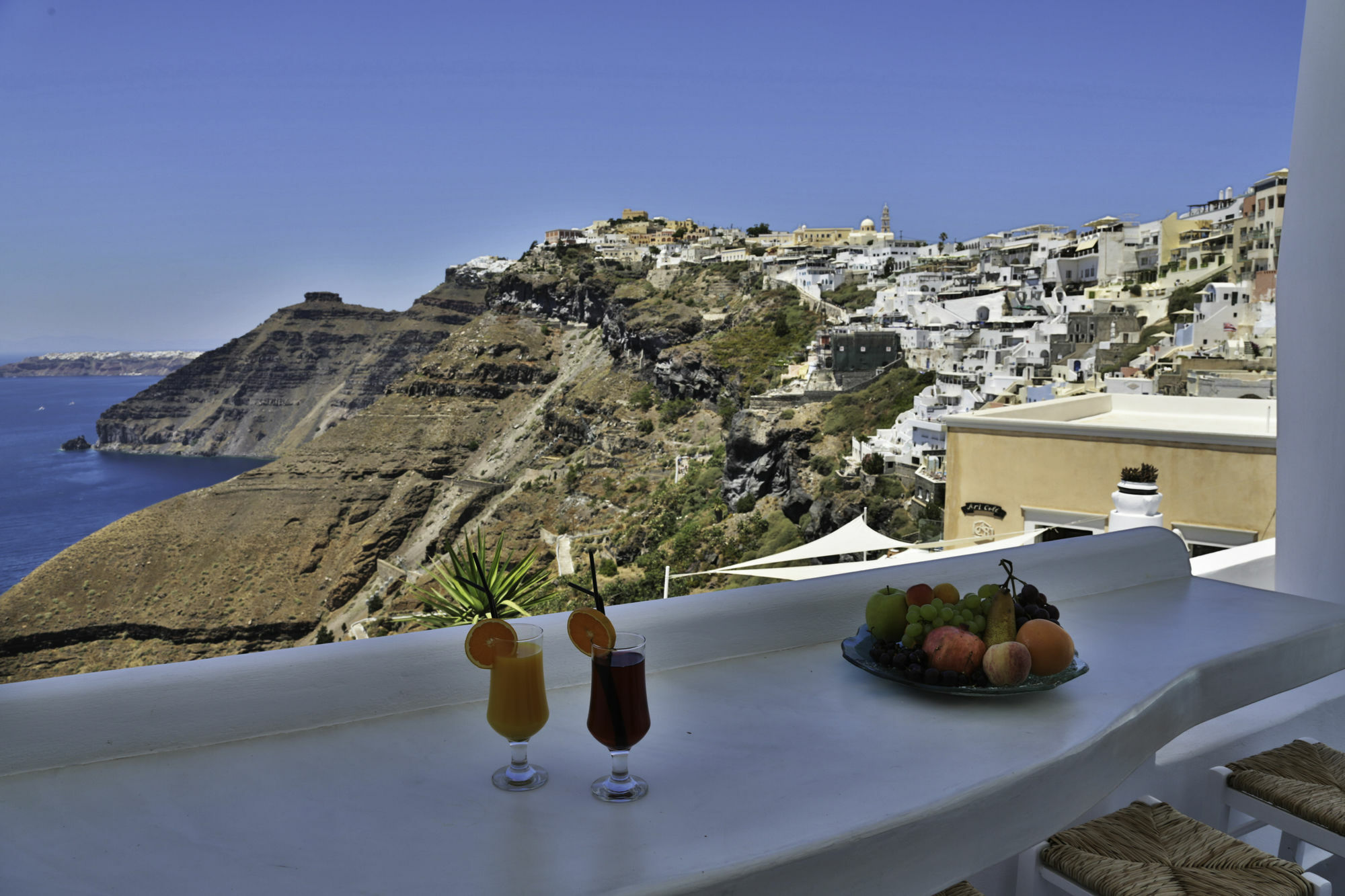 Trieris Villa & Suites Fira  Dış mekan fotoğraf